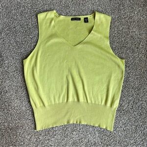 Valerie Stevens Green Silk Blend V-neck Sleeveless Shirt, Size XL
